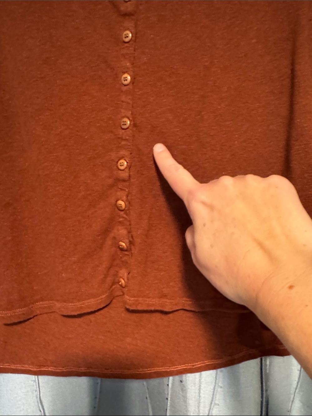 Sezane Casual V-Neck Button-Front Women’s Top - Rust XXL - Picture 2 of 5